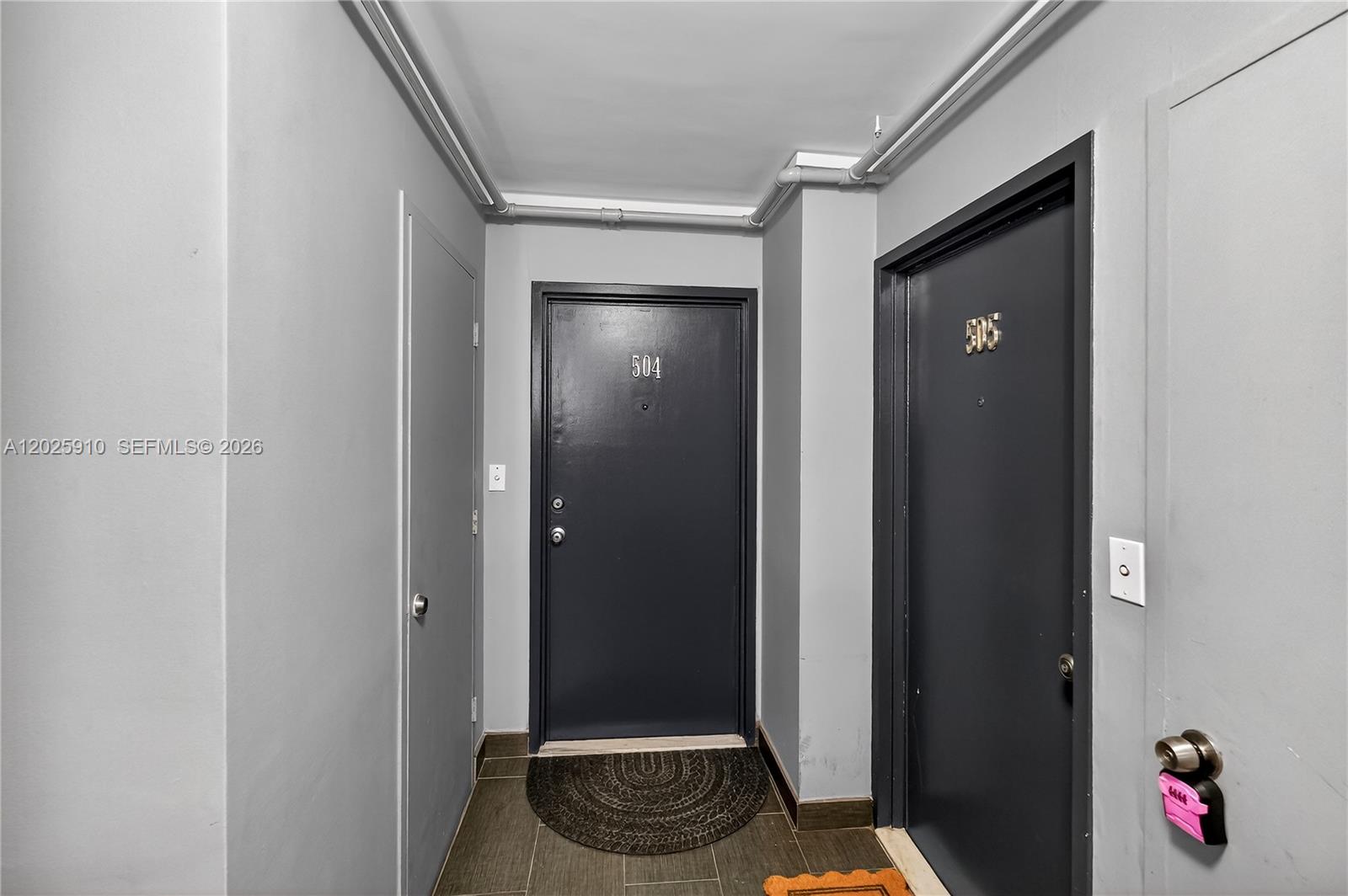 1255 Collins Ave 504 Property Photo 7