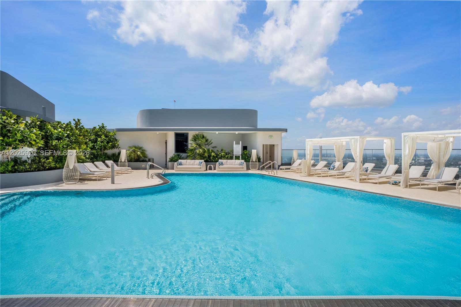 1000 Brickell 2014 Property Photo 14