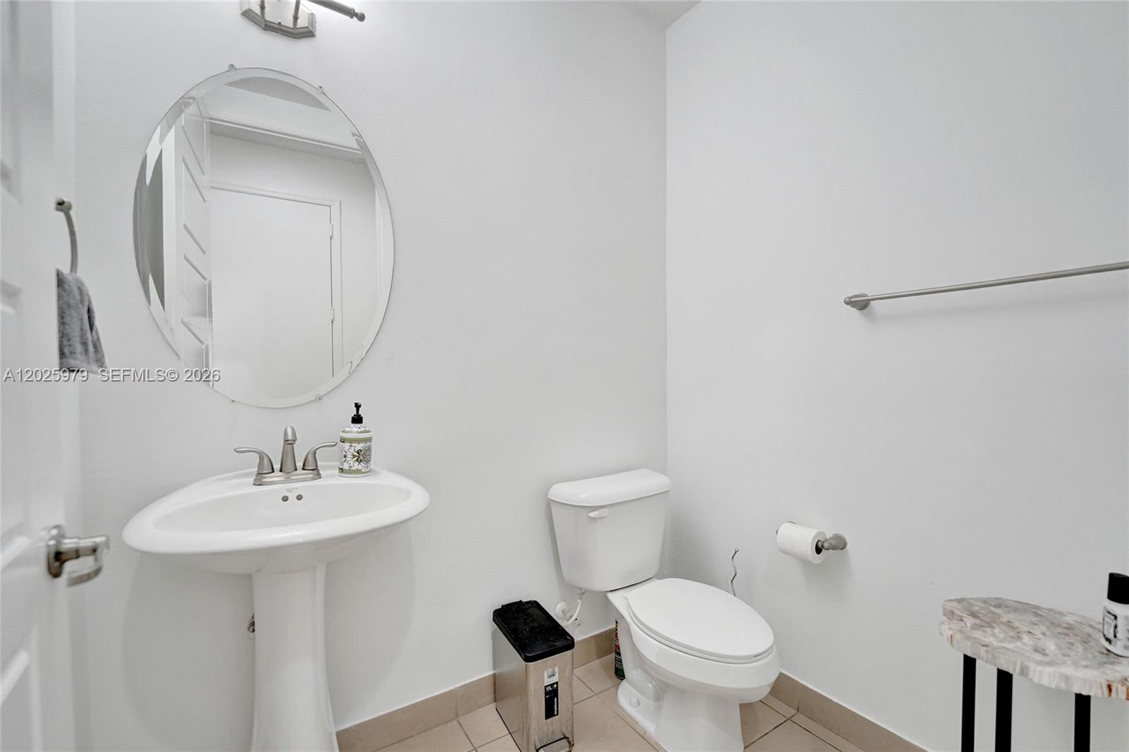 650 Ne 191st Ter Property Photo 12