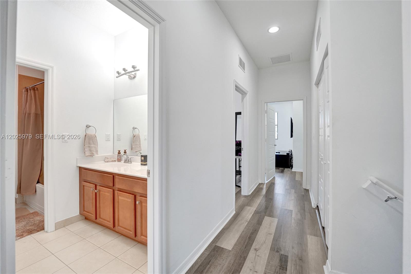 650 Ne 191st Ter Property Photo 39