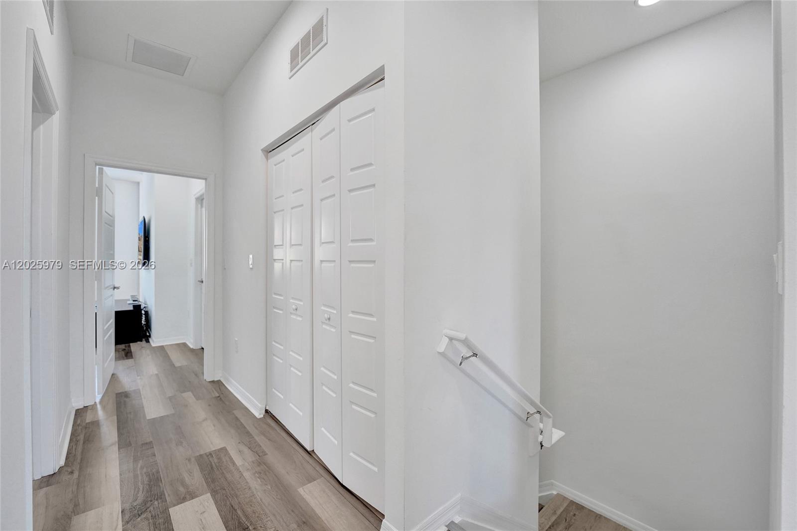 650 Ne 191st Ter Property Photo 40