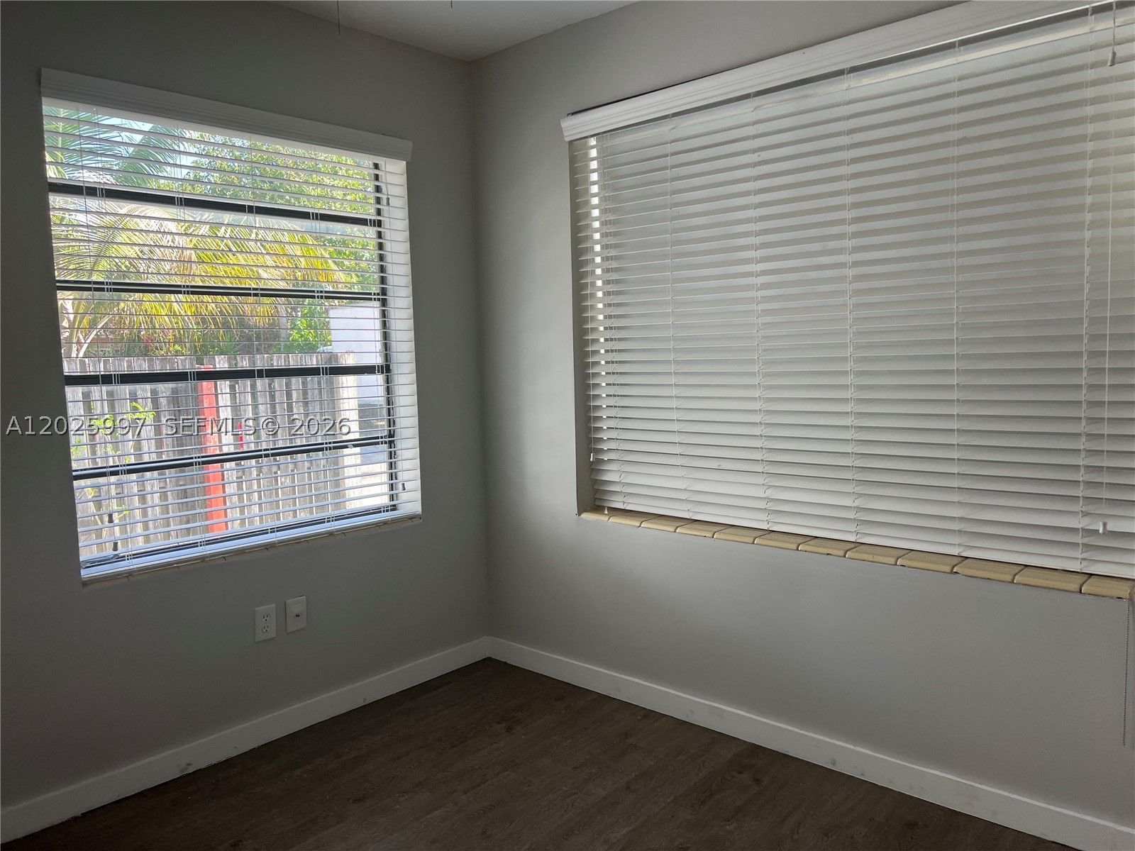 A12025997 Property Photo 7