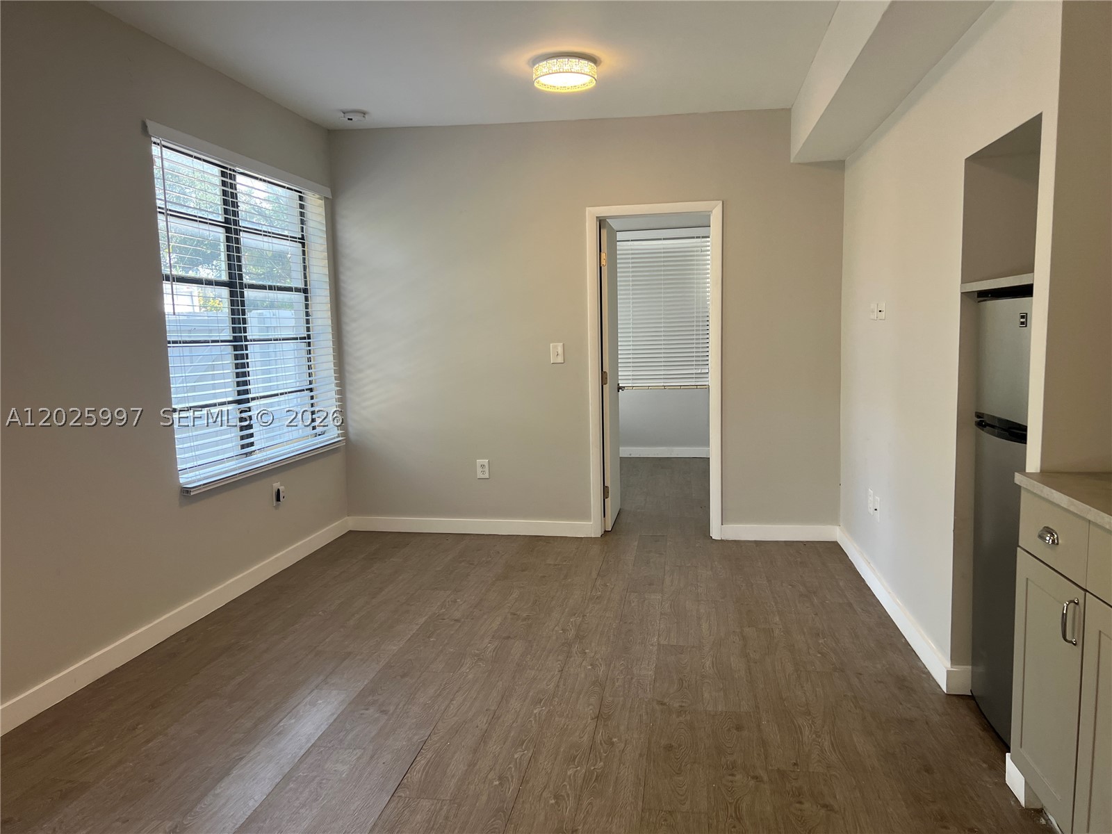 A12025997 Property Photo 11
