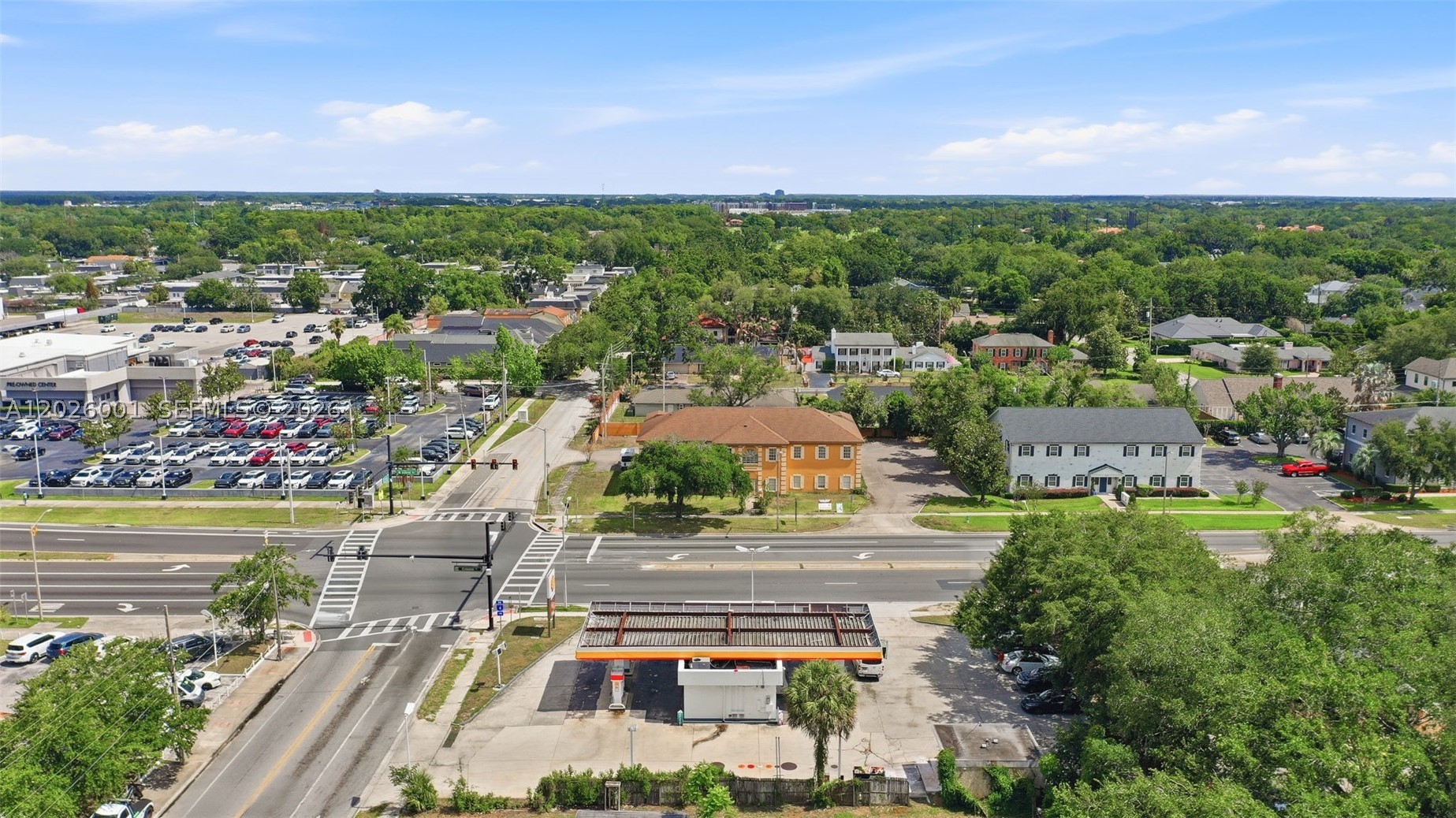 1916 W Colonial Dr Property Photo 18
