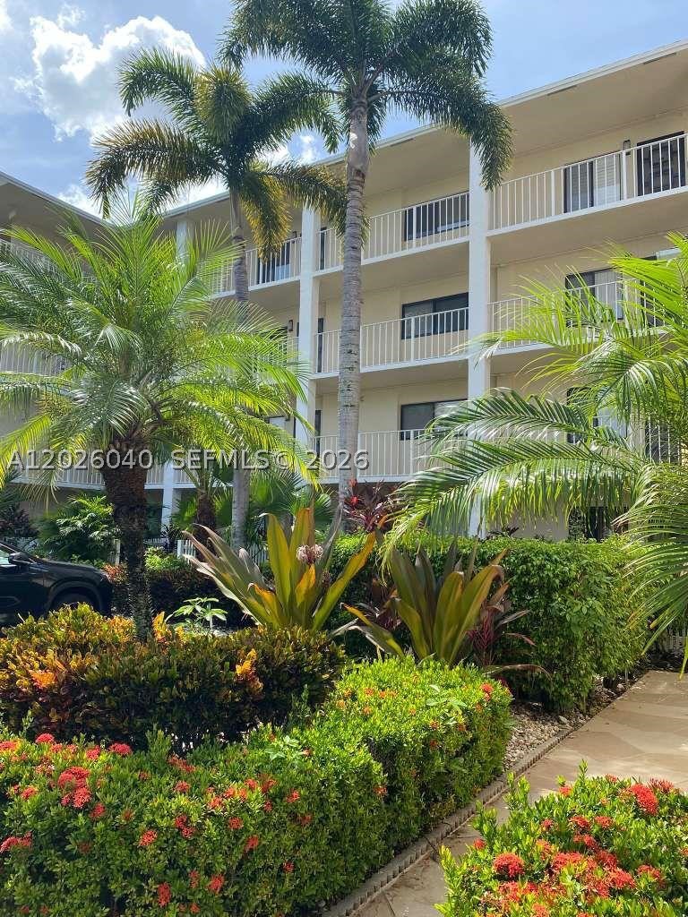 7350 Kinghurst Dr 305 Property Photo 1