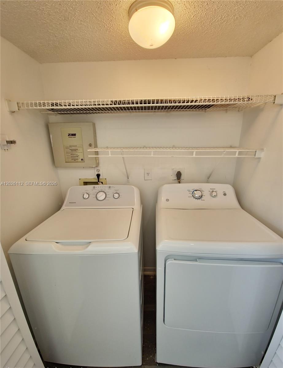 2604 Se 19th Ct 202-a Property Photo 15