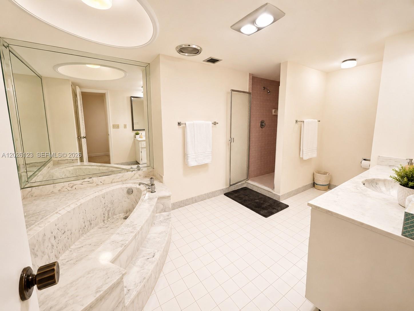 1865 S Ocean Dr 2g Property Photo 7