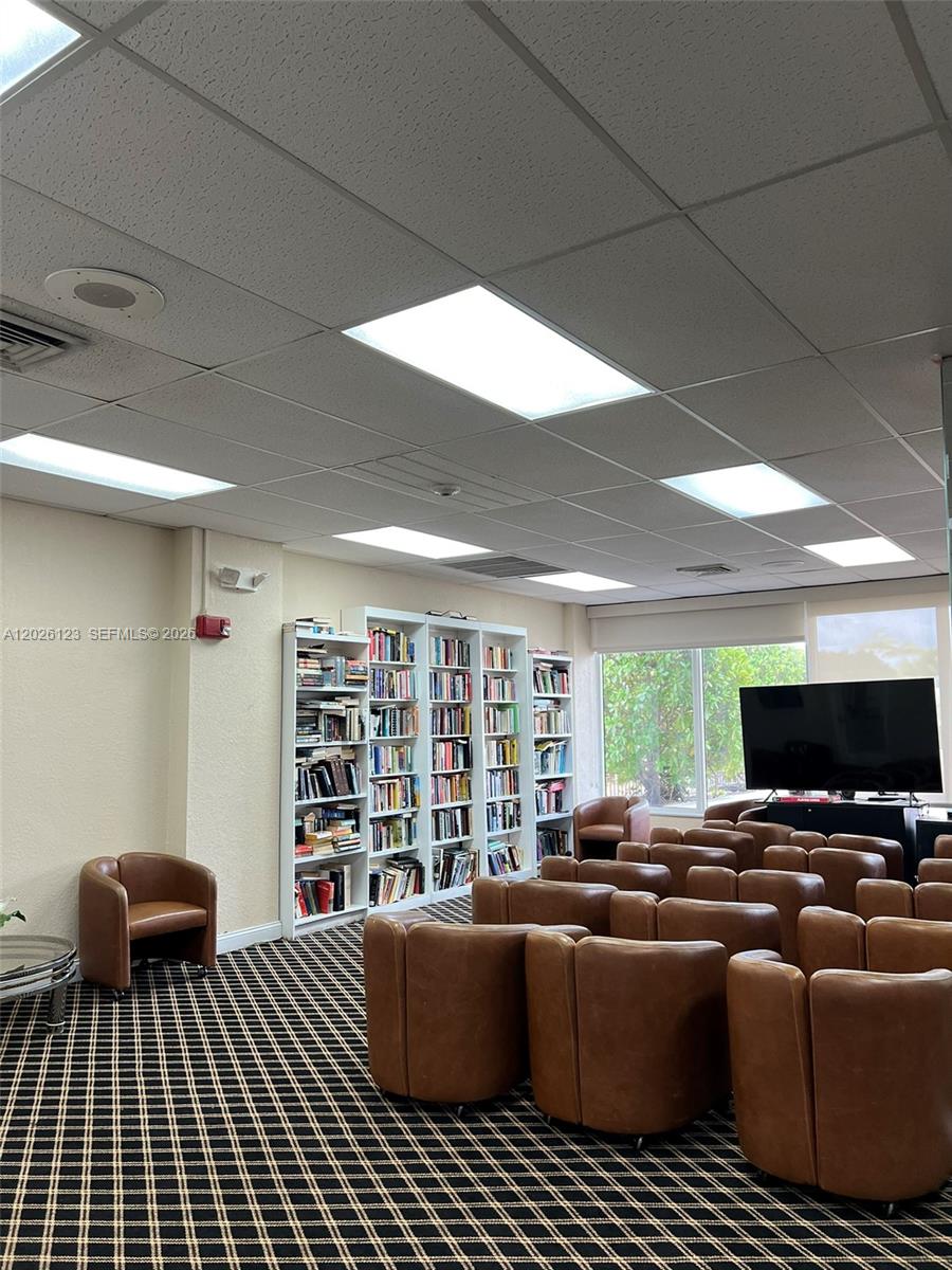 1865 S Ocean Dr 2g Property Photo 12