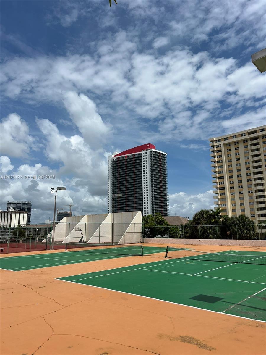 1865 S Ocean Dr 2g Property Photo 15