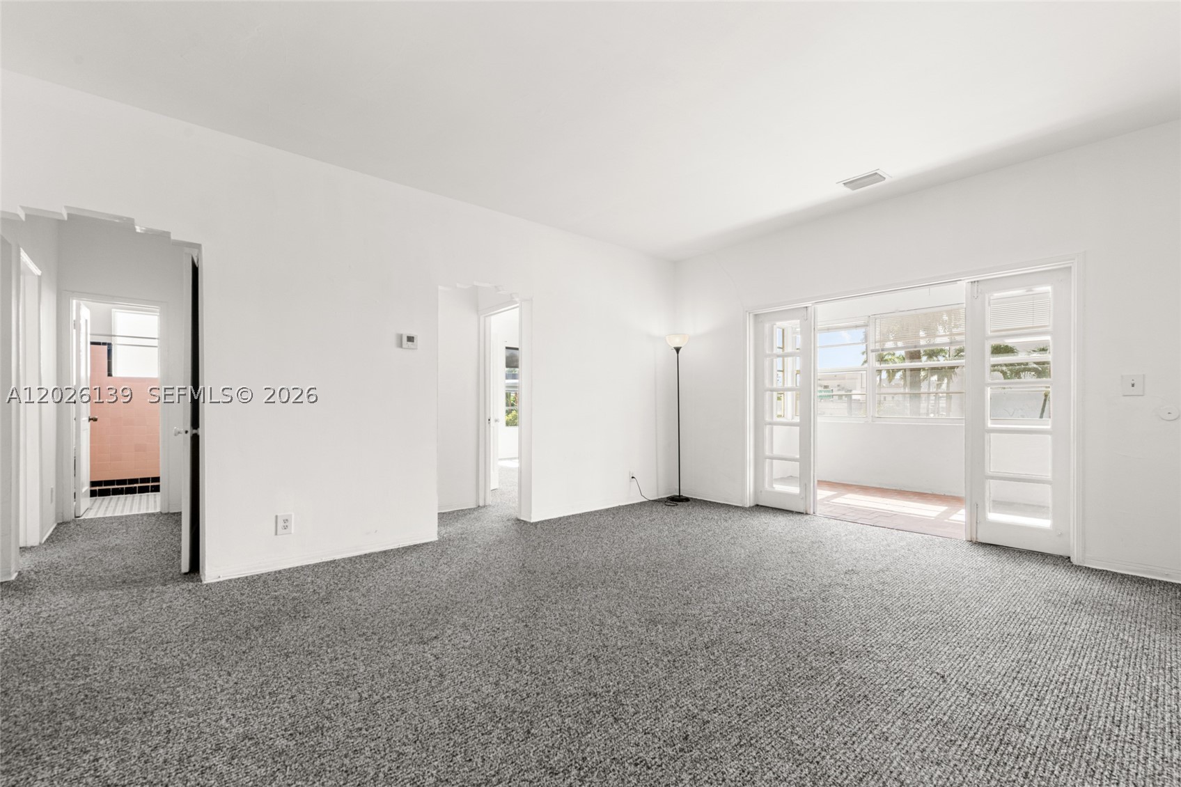 1460 West Ave Property Photo 4