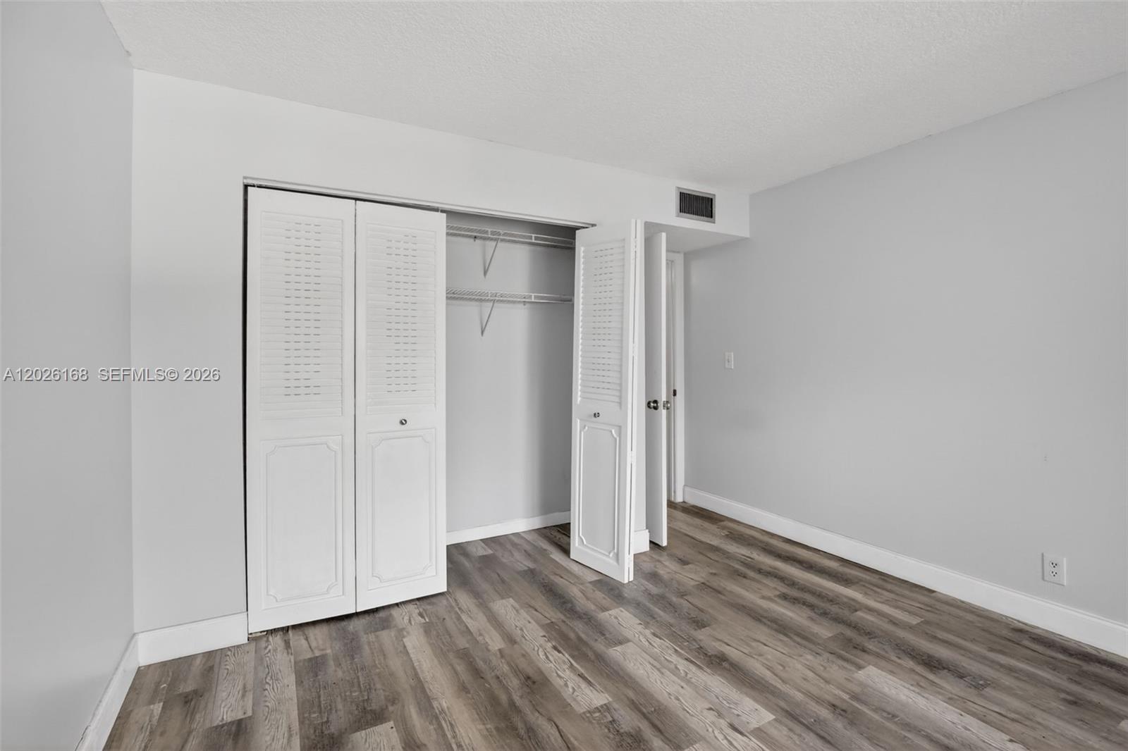 7020 Nova Dr 308d Property Photo 15