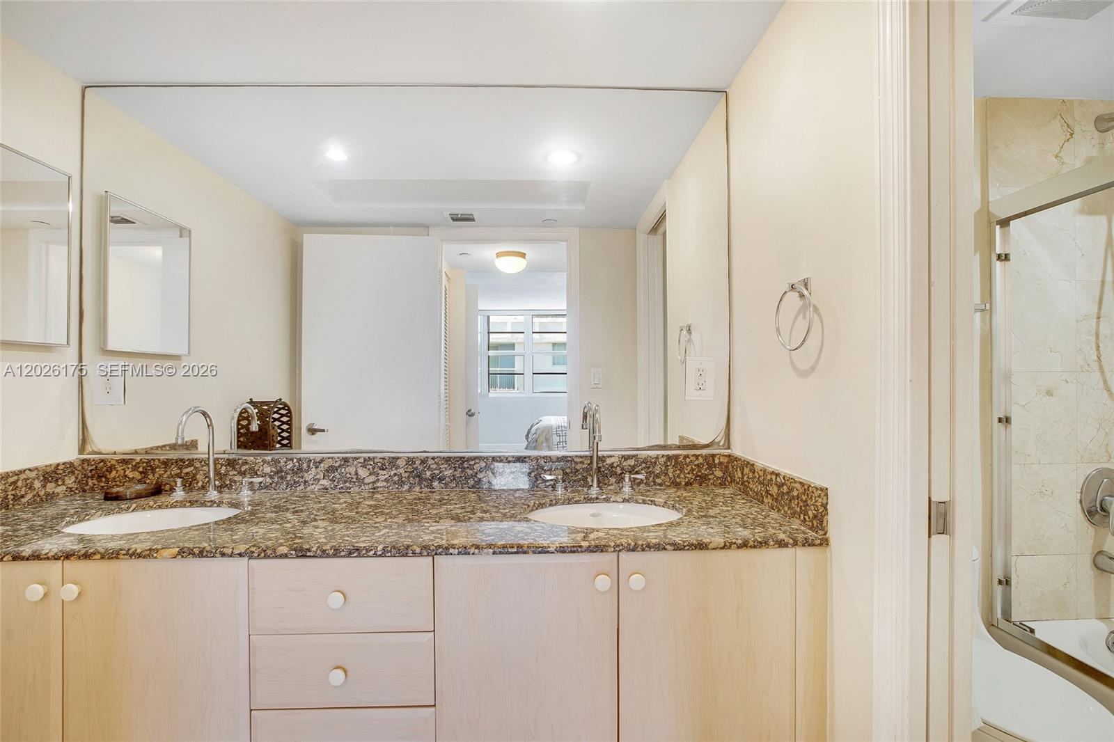 6917 Collins Ave 1608 Property Photo 18