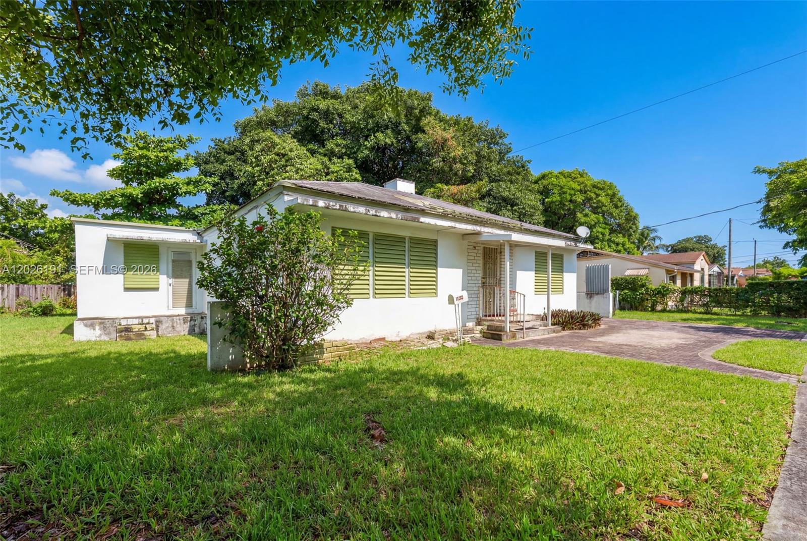 1279 Nw 41st St Property Photo 3