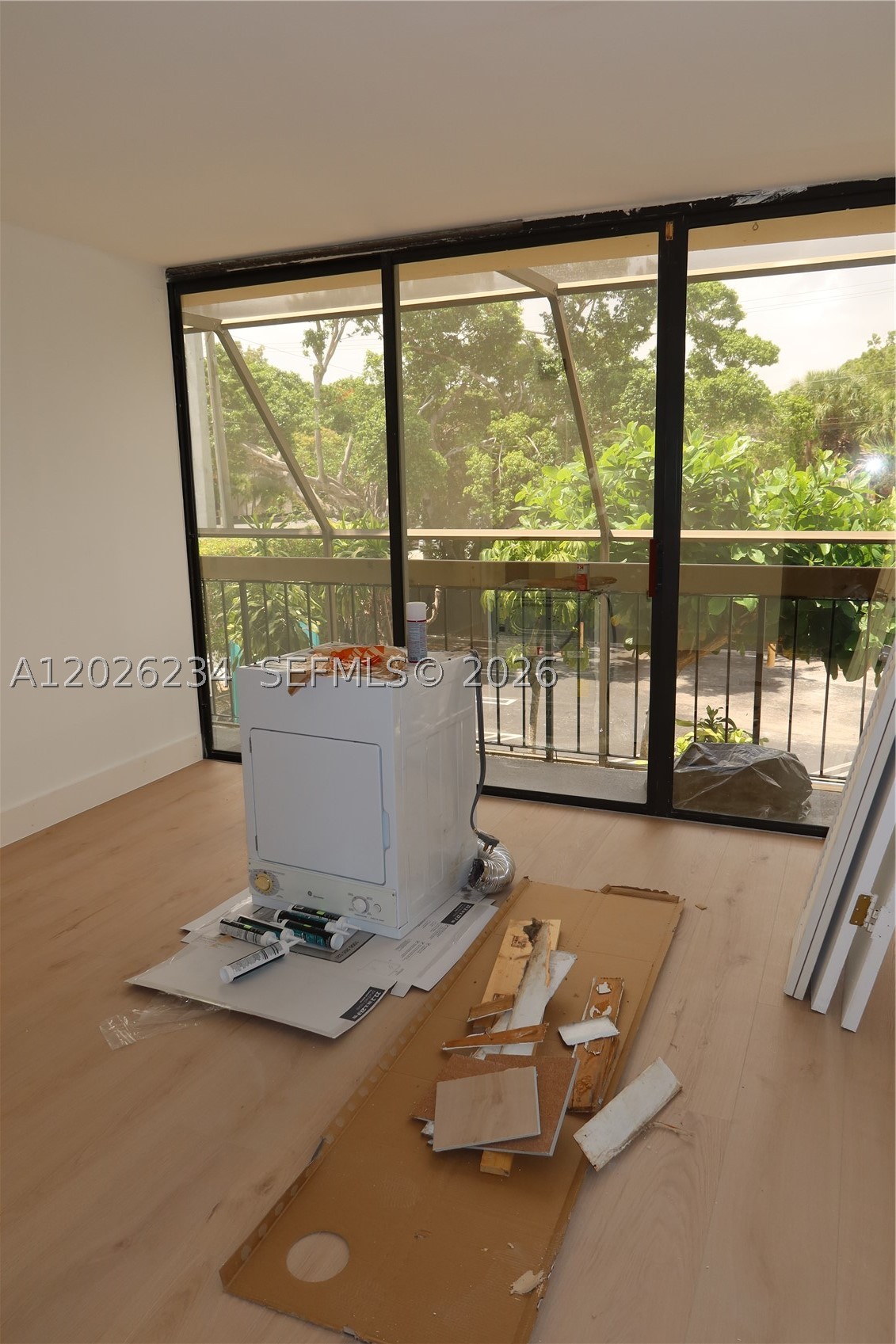 3190 Bird Ave 15 Property Photo 13