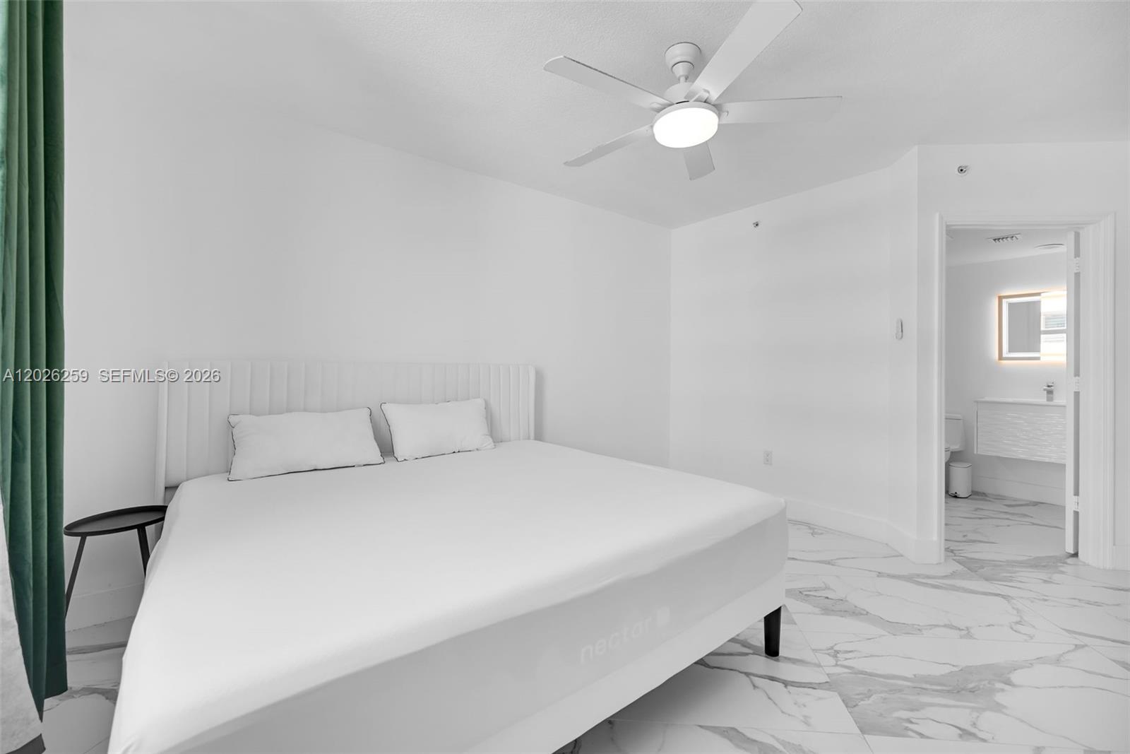 9201 Collins Ave 821 Property Photo 34