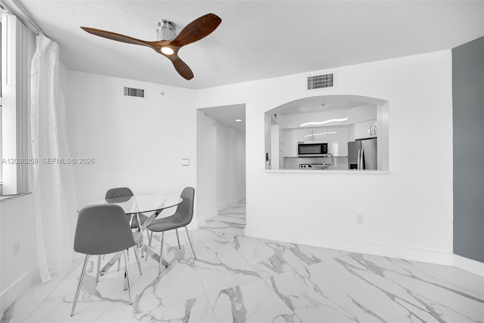 9201 Collins Ave 821 Property Photo 54