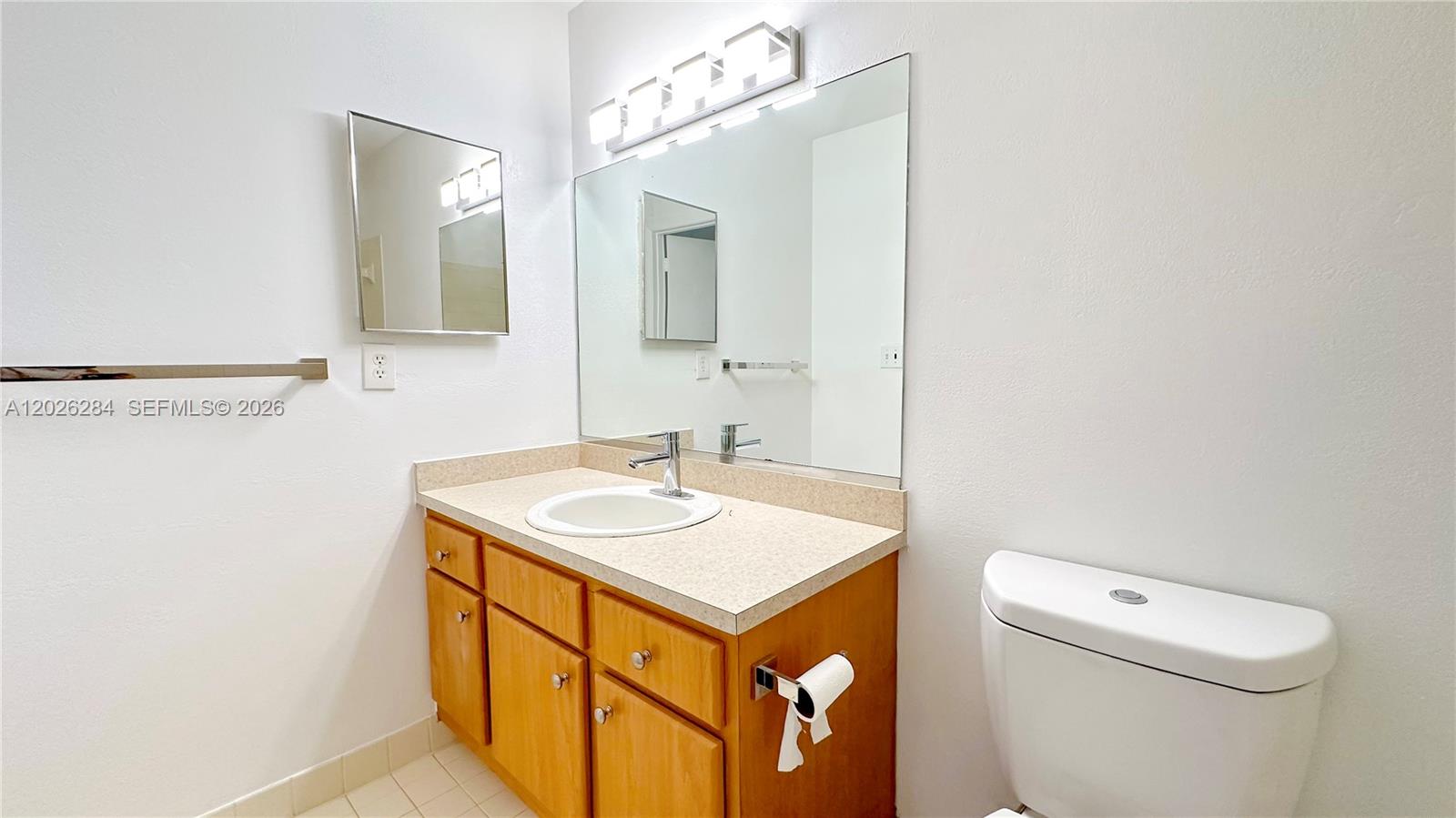 2445 Sw 18th Ter 107 Property Photo 7