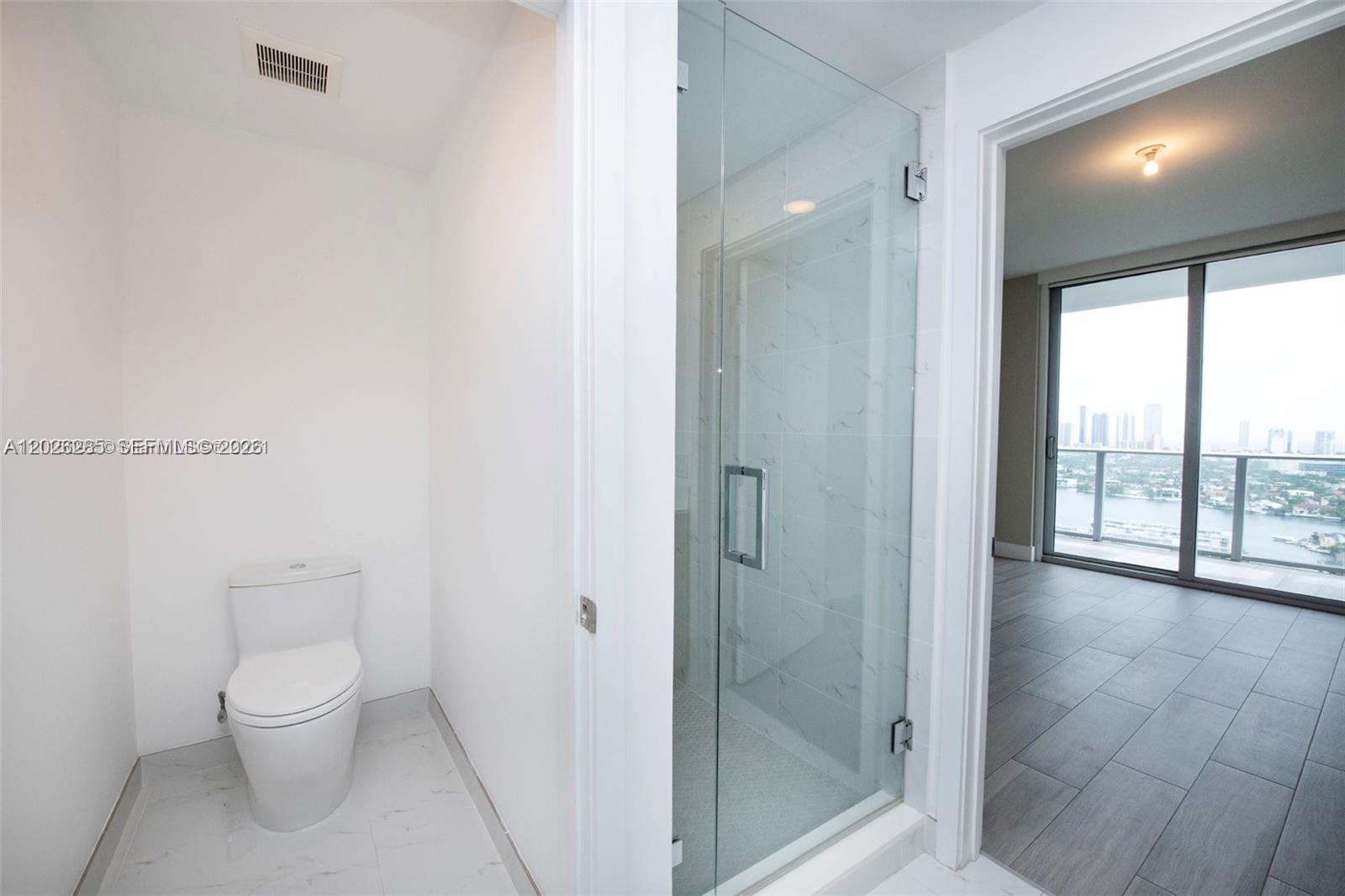 16385 Biscayne Blvd 2616 Property Photo 15