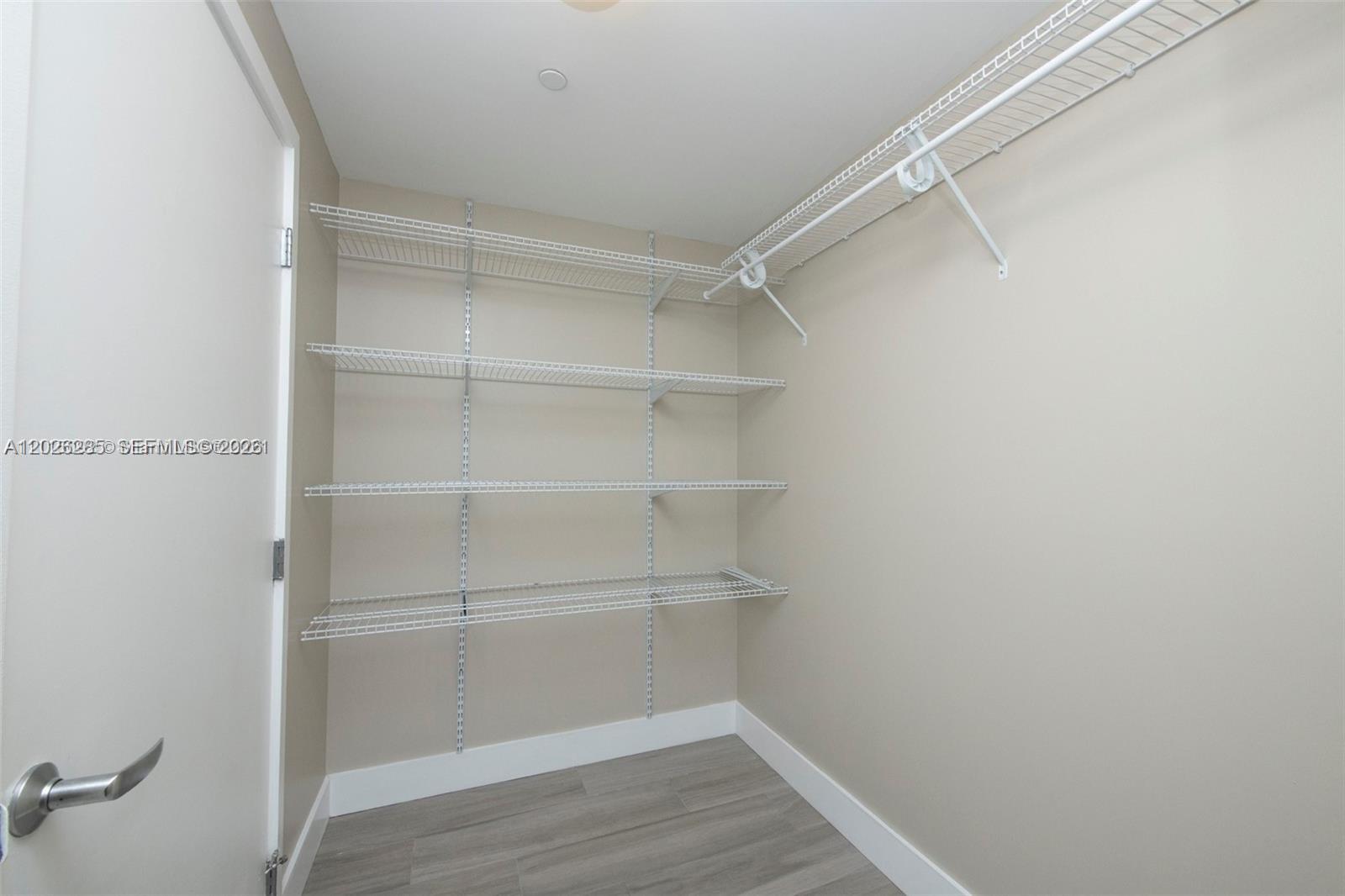 16385 Biscayne Blvd 2616 Property Photo 16