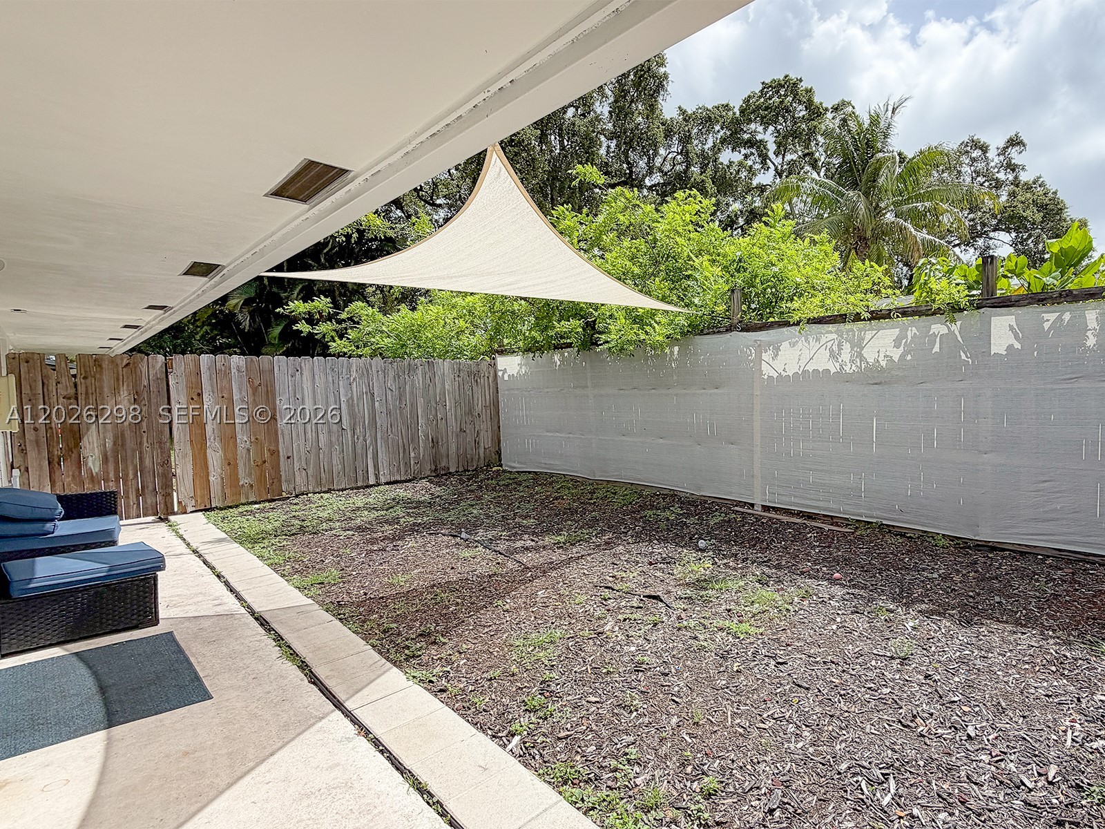 1827 SW 21st St Property Photo 1