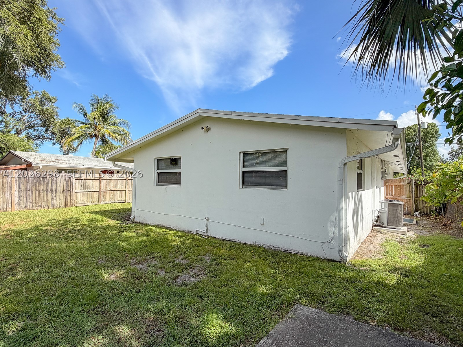 1827 Sw 21st St Property Photo 51