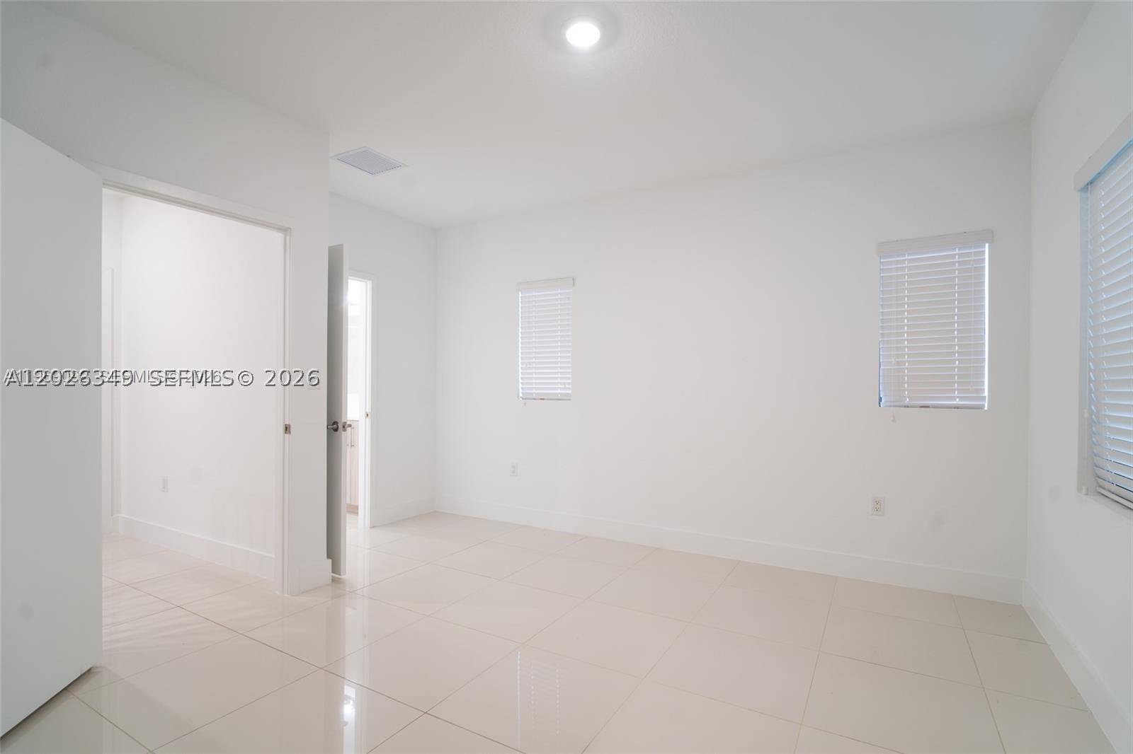 1159 Nw 3rd St Property Photo 5