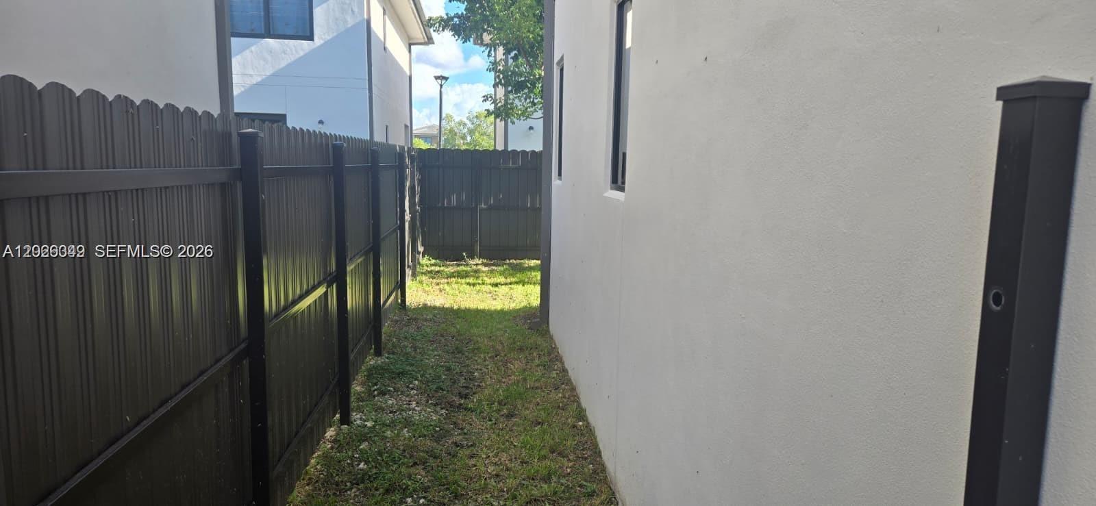 1159 Nw 3rd St Property Photo 13