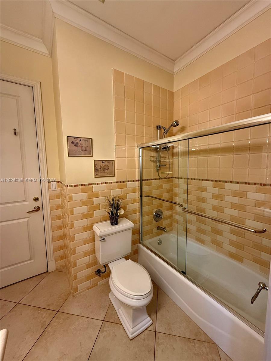 A12026395 Property Photo 13