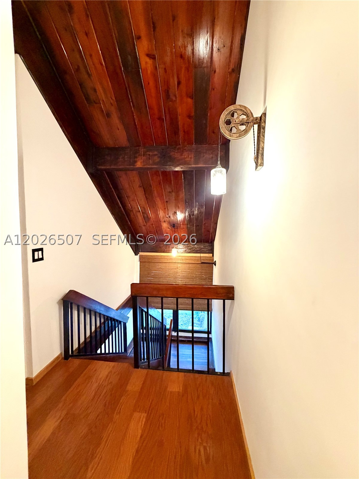 19440 Ne 26th Ave 52b Property Photo 19