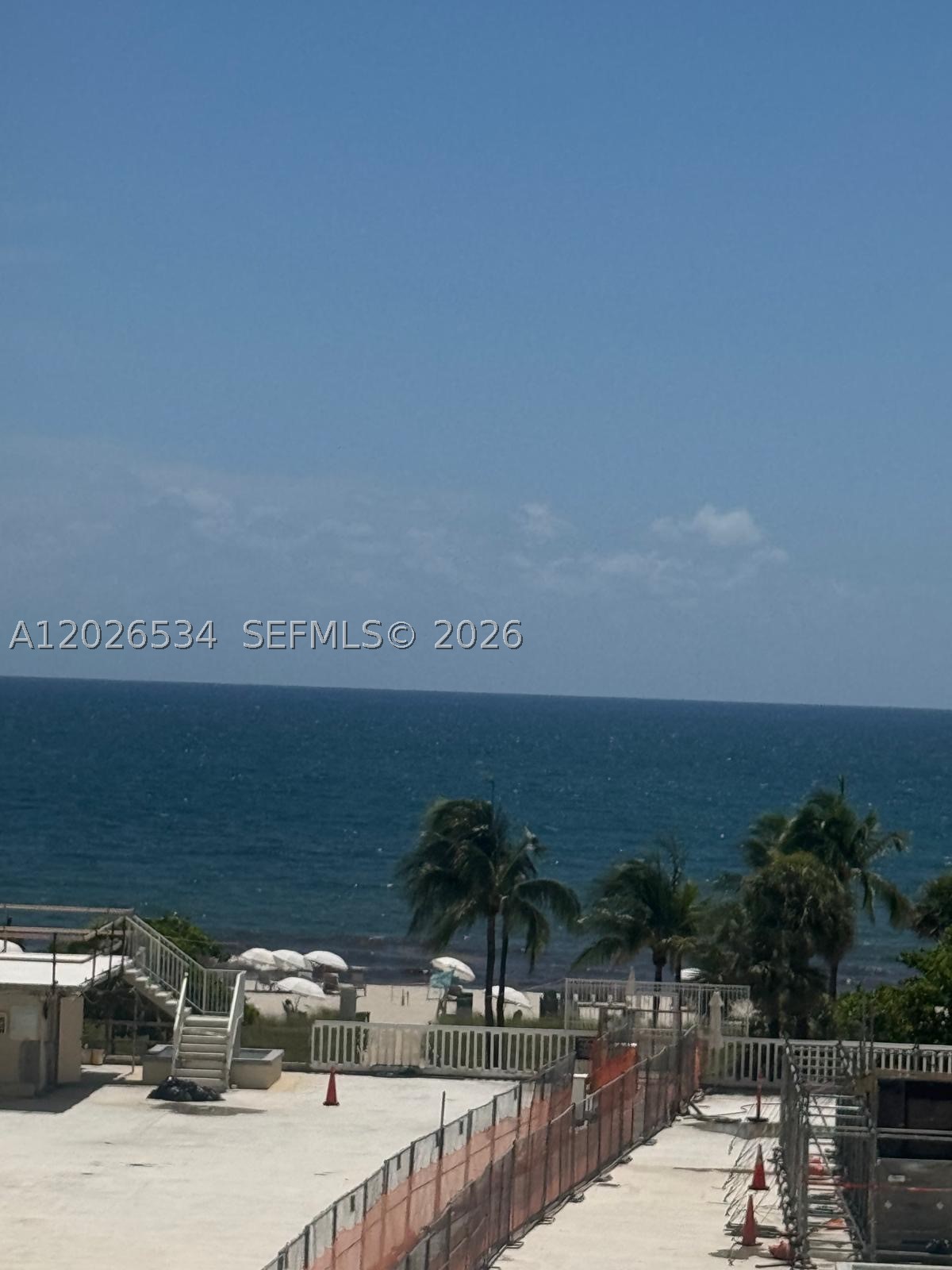 9801 Collins Ave 6p Property Photo 3