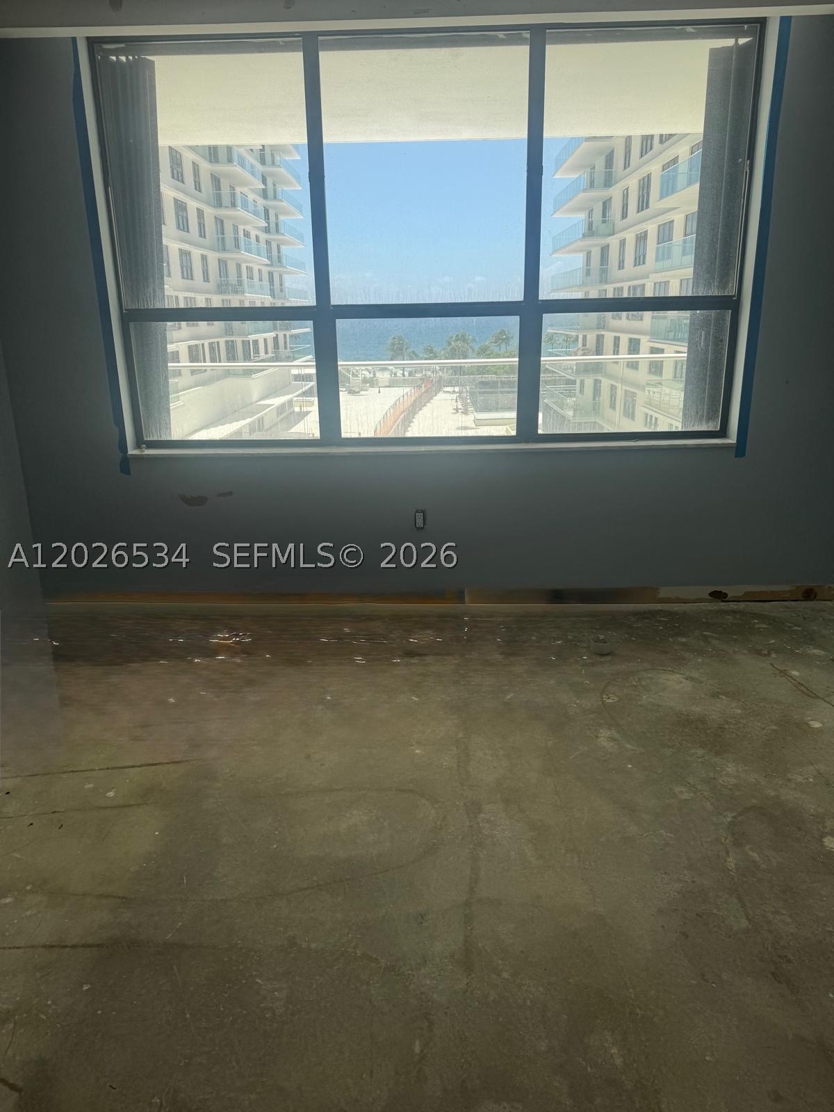 9801 Collins Ave 6p Property Photo 21