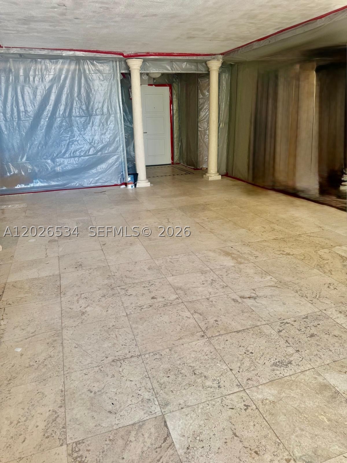 9801 Collins Ave 6p Property Photo 24