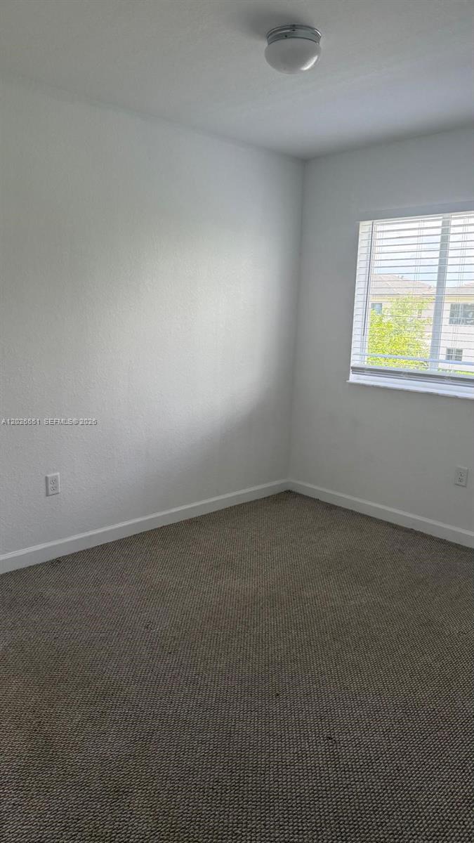 1245 Nw 3rd Ln Property Photo 13