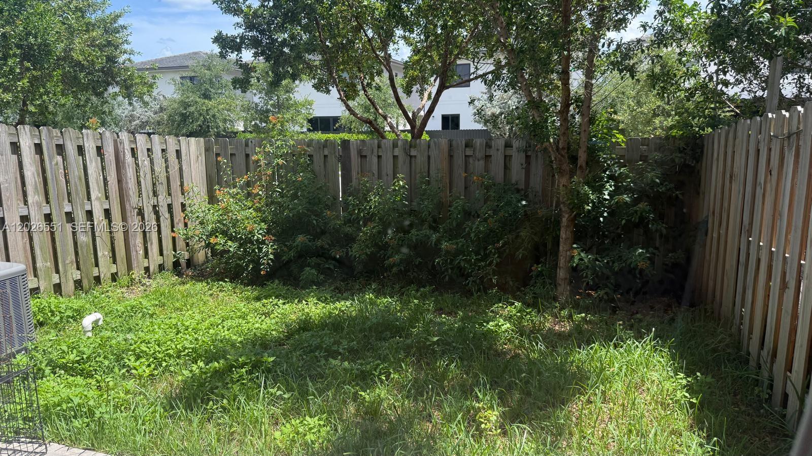 1245 Nw 3rd Ln Property Photo 24