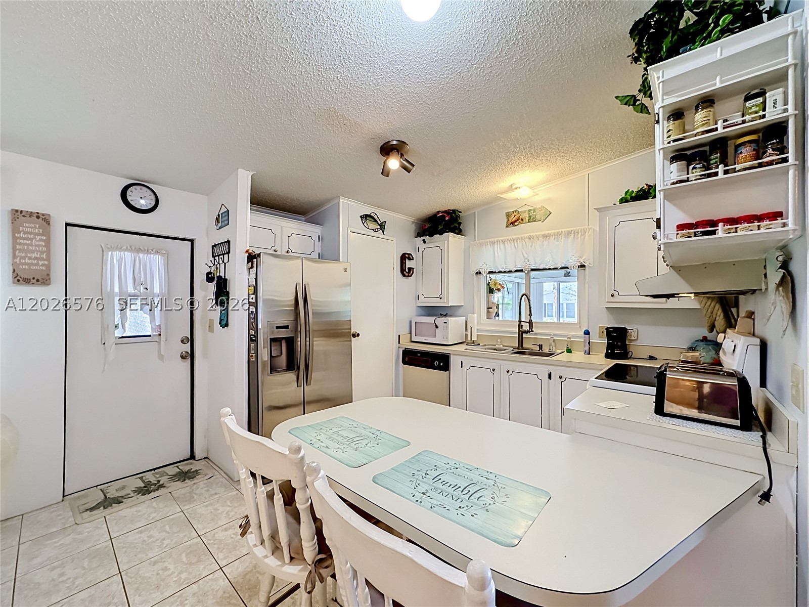 8227 Cinnamon Ln Property Photo 11
