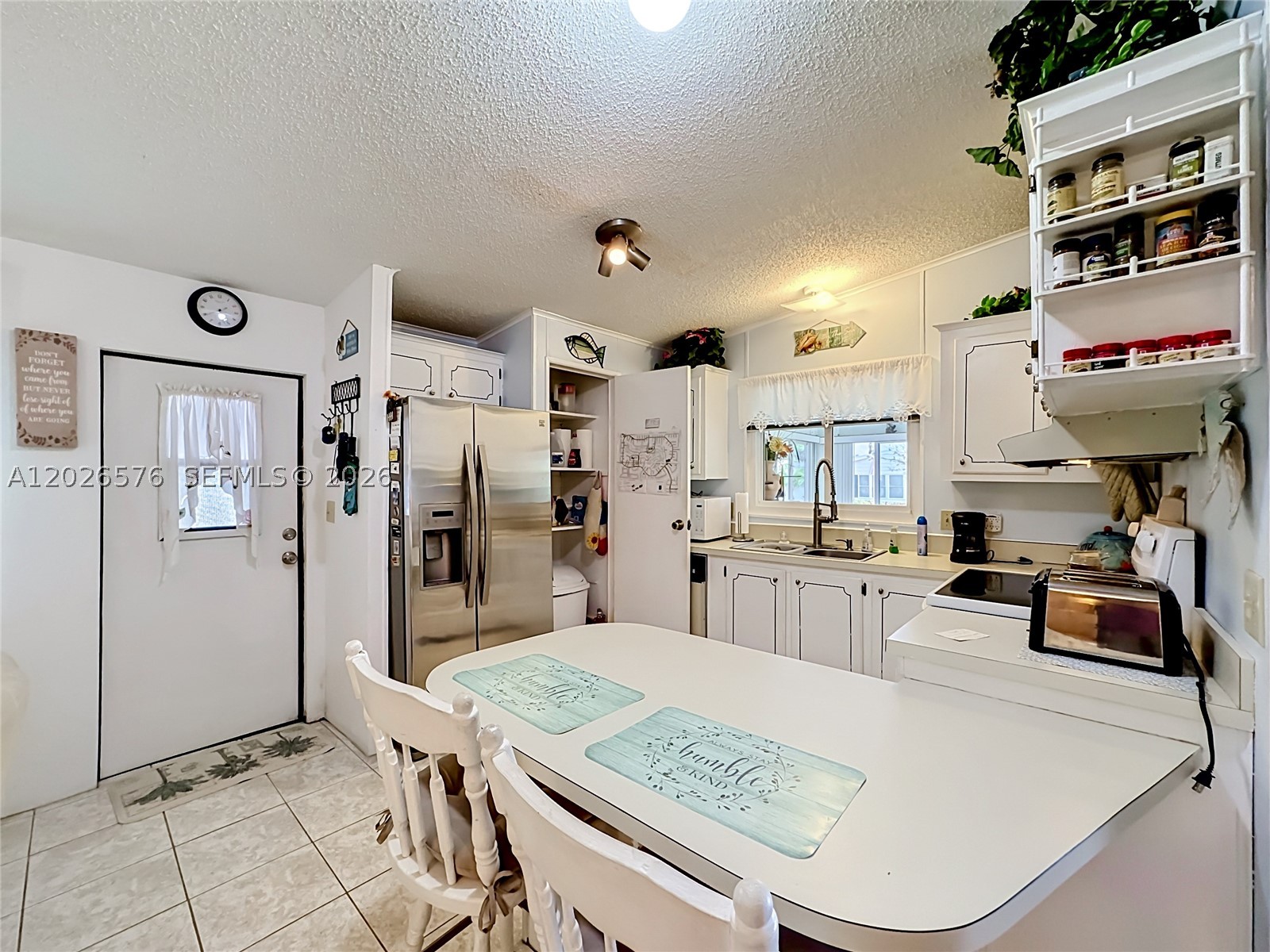 8227 Cinnamon Ln Property Photo 12