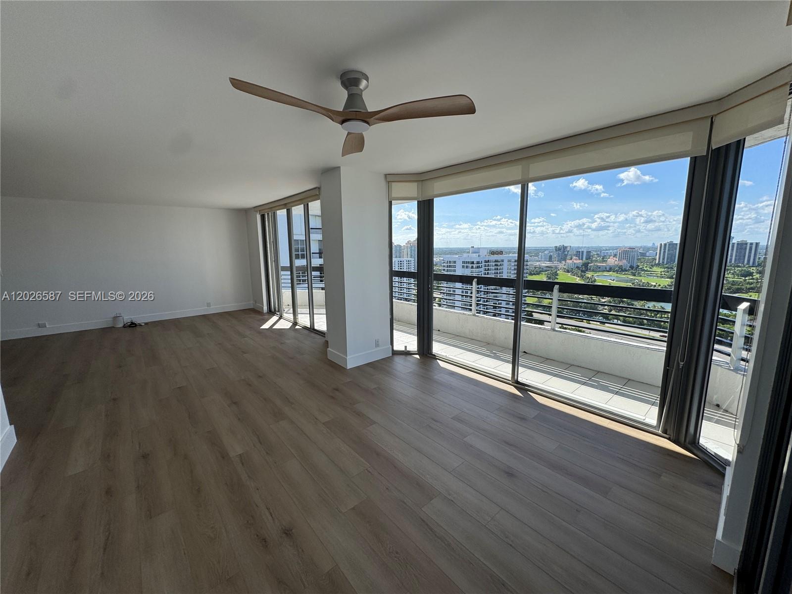 3530 Mystic Pointe Dr 2709 Property Photo 13