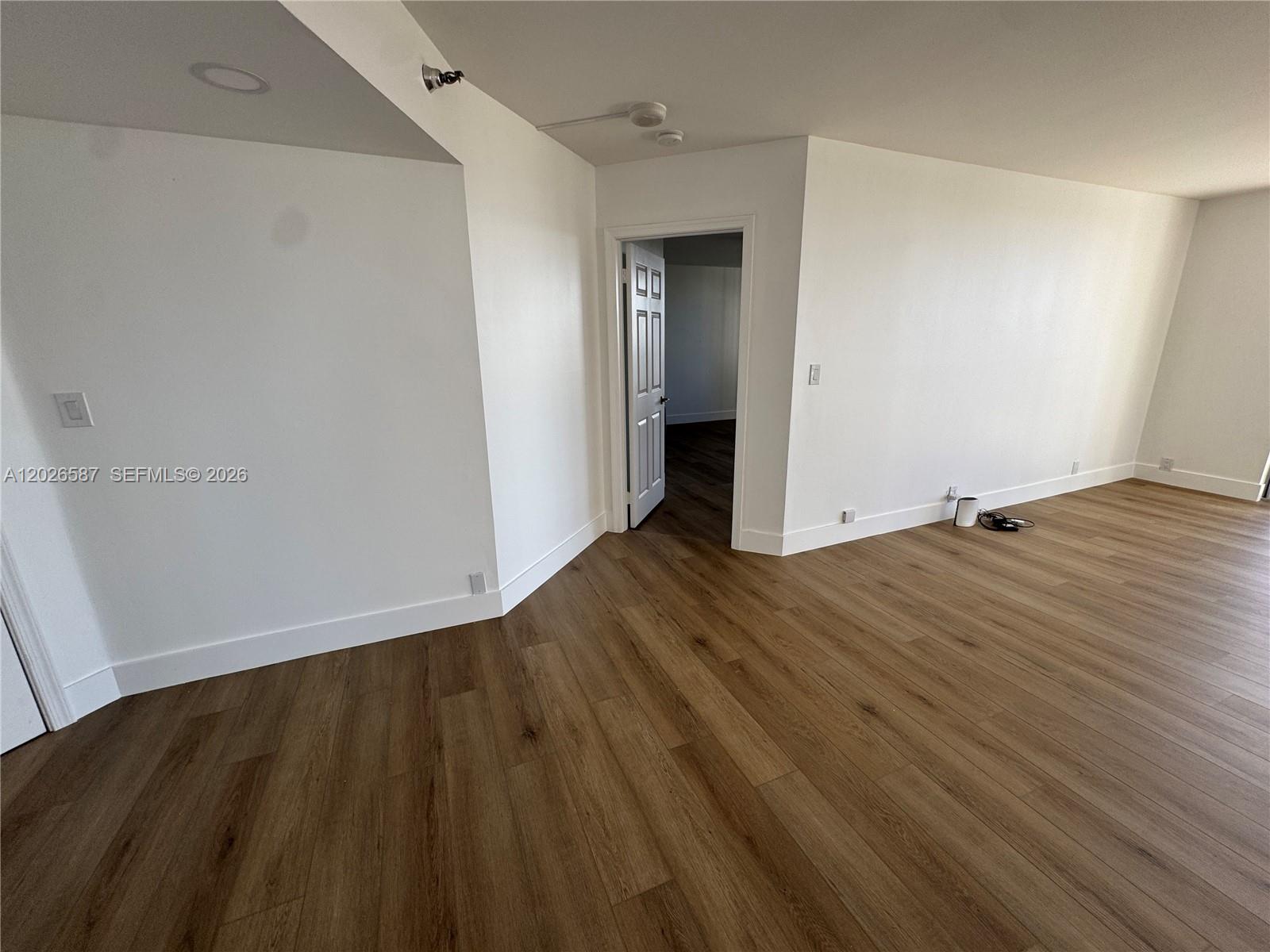 3530 Mystic Pointe Dr 2709 Property Photo 34