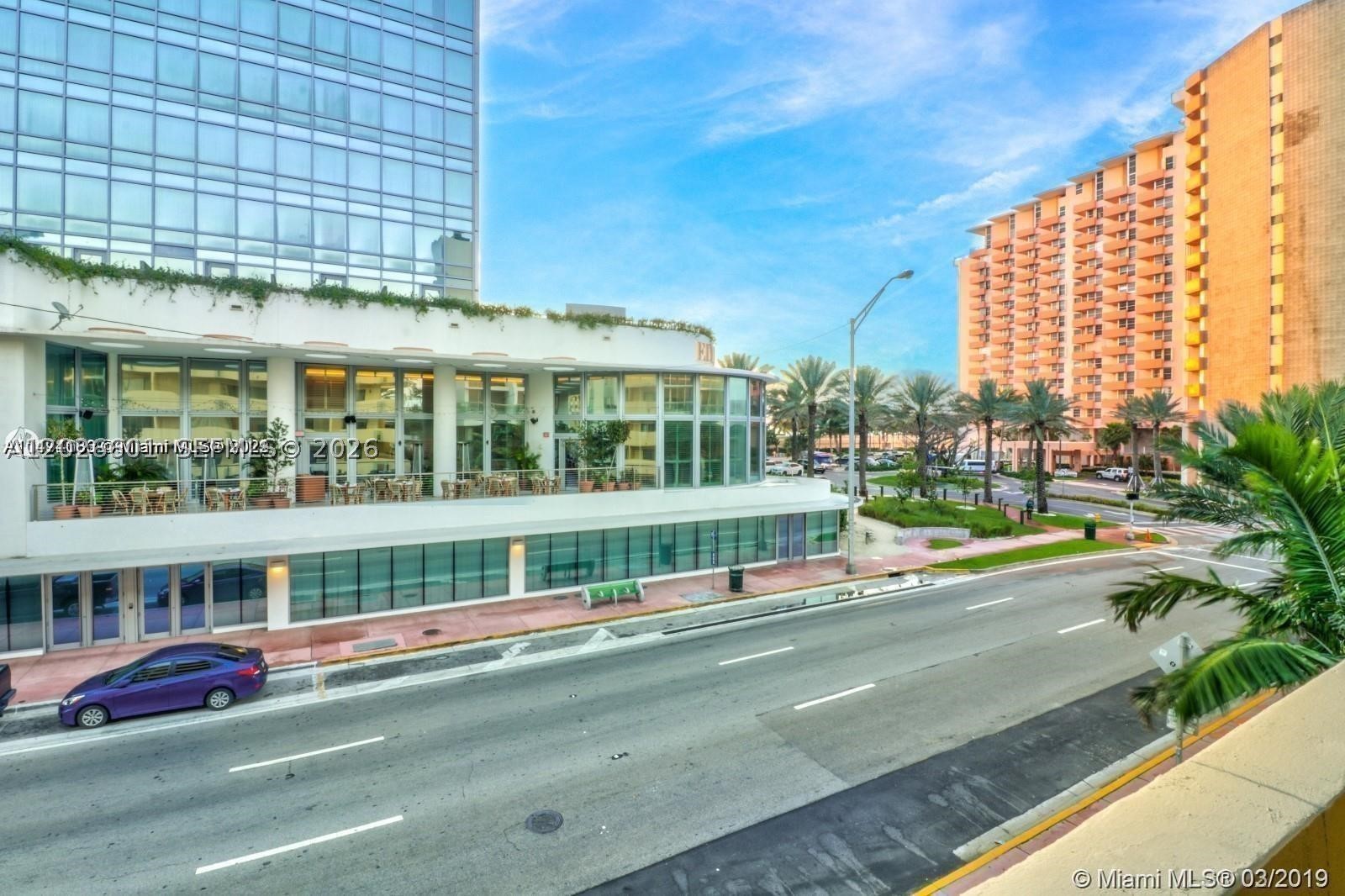2924 Collins Ave 301 Property Photo 16