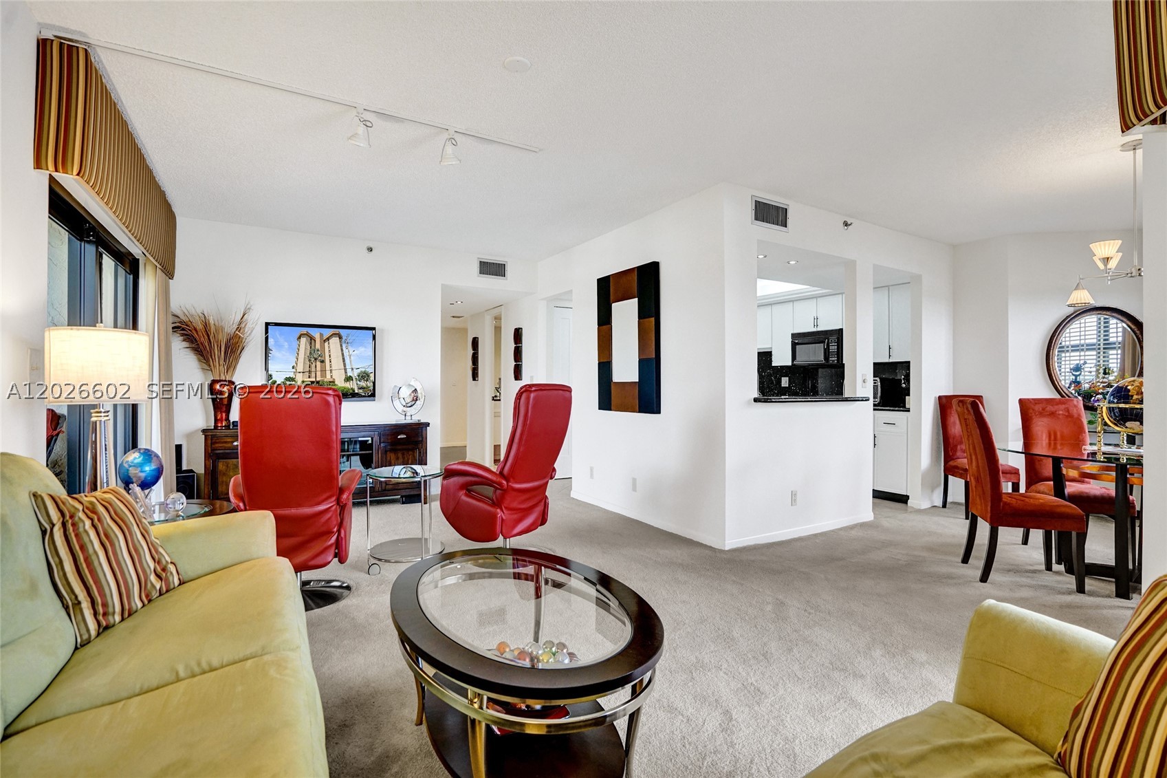 501 N Riverside Dr Ph2 Property Photo 16