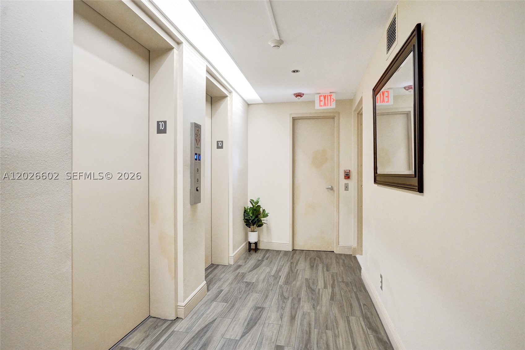 501 N Riverside Dr Ph2 Property Photo 60