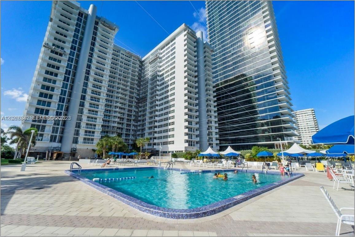 2030 S Ocean Dr 723 Property Photo 2