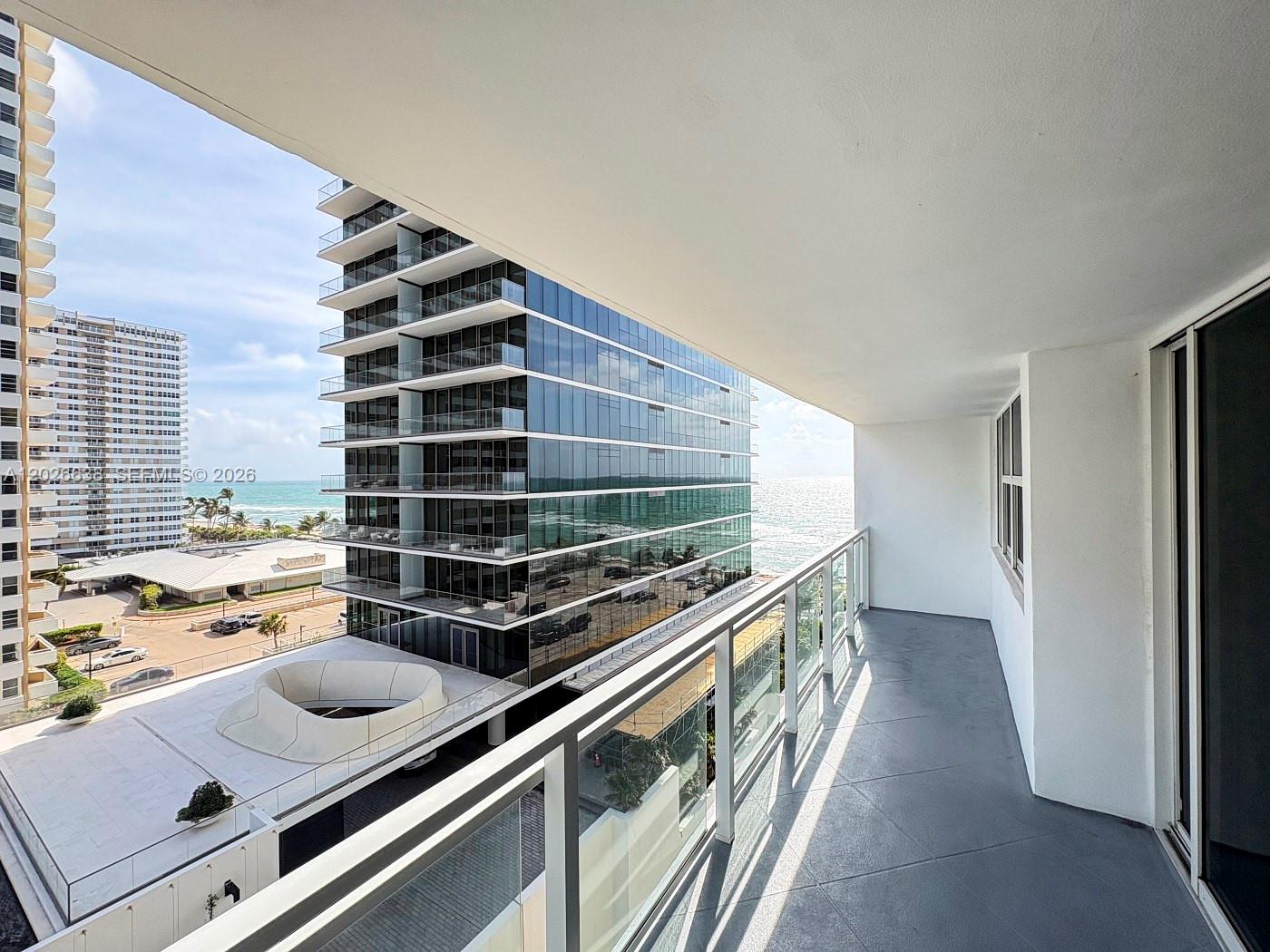2030 S Ocean Dr 723 Property Photo 8