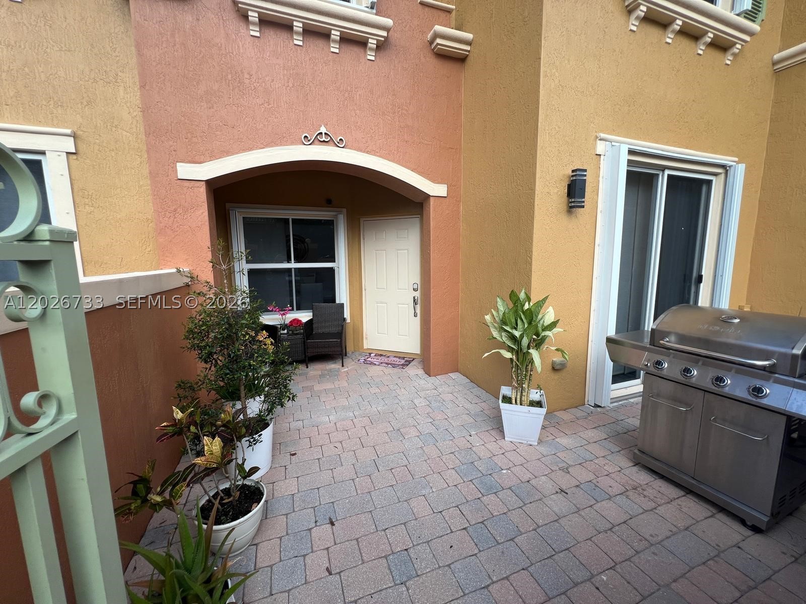 943 Sw 143rd Ter 2109 Property Photo 3
