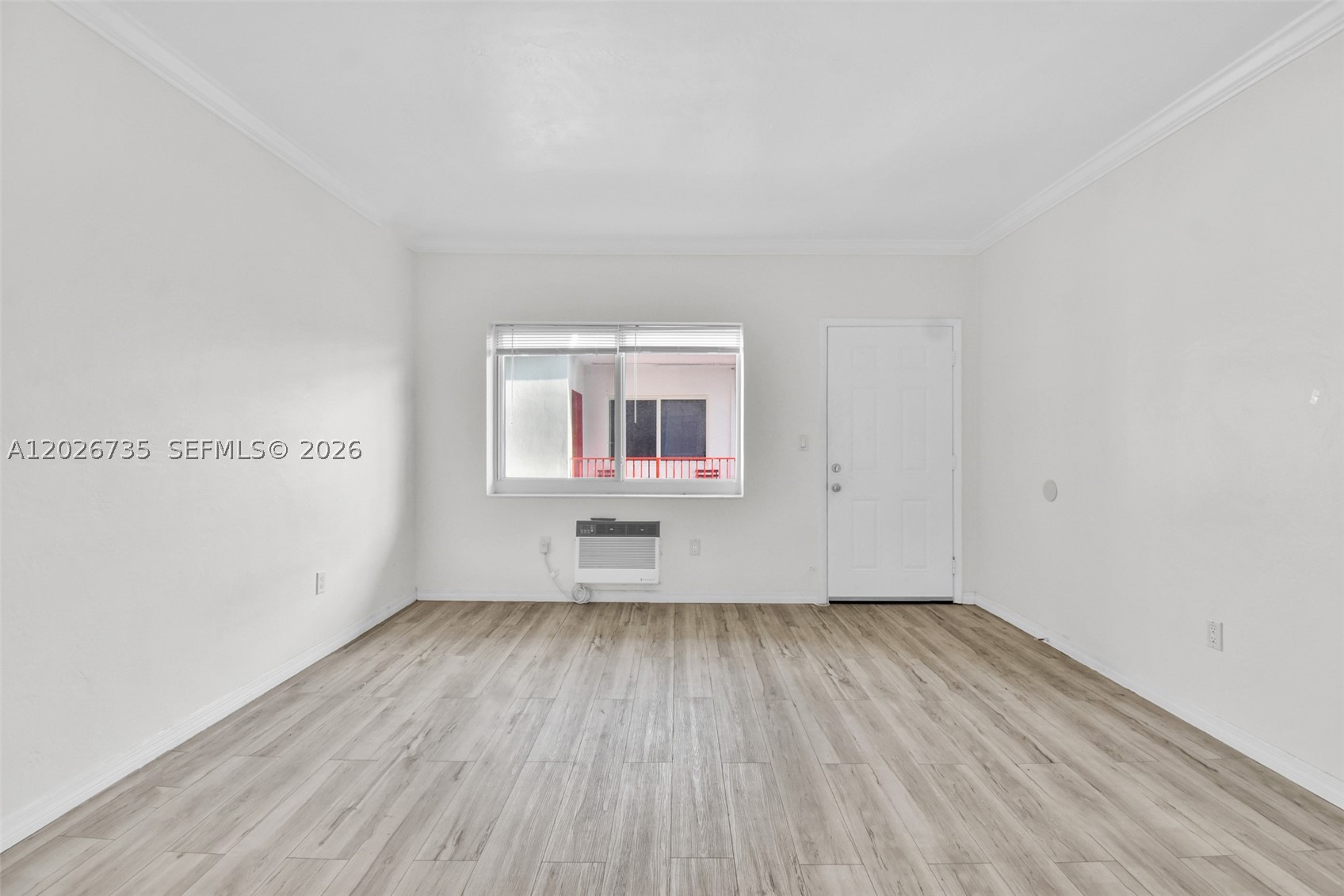 1135 Euclid Ave 202 Property Photo 8
