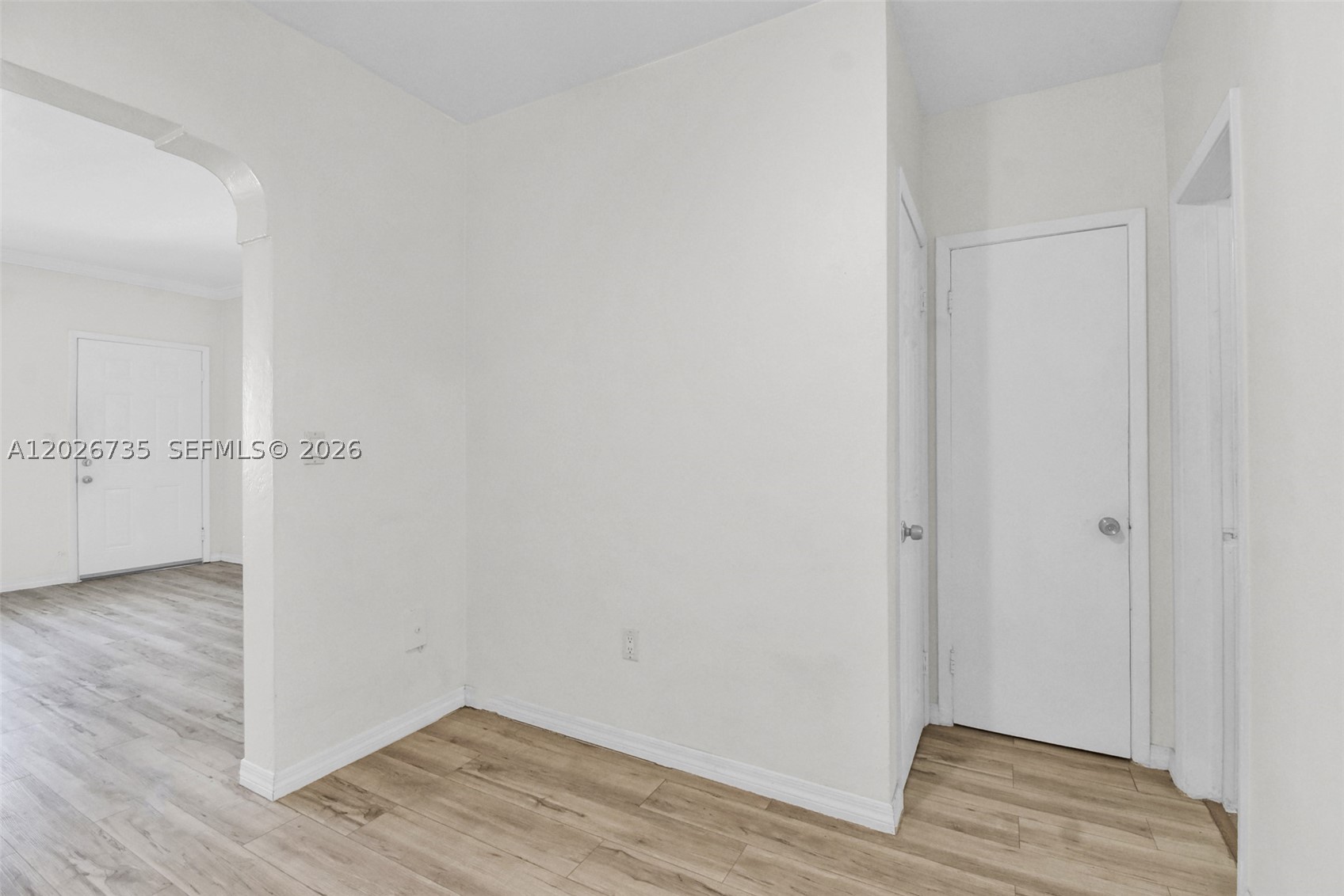 1135 Euclid Ave 202 Property Photo 10
