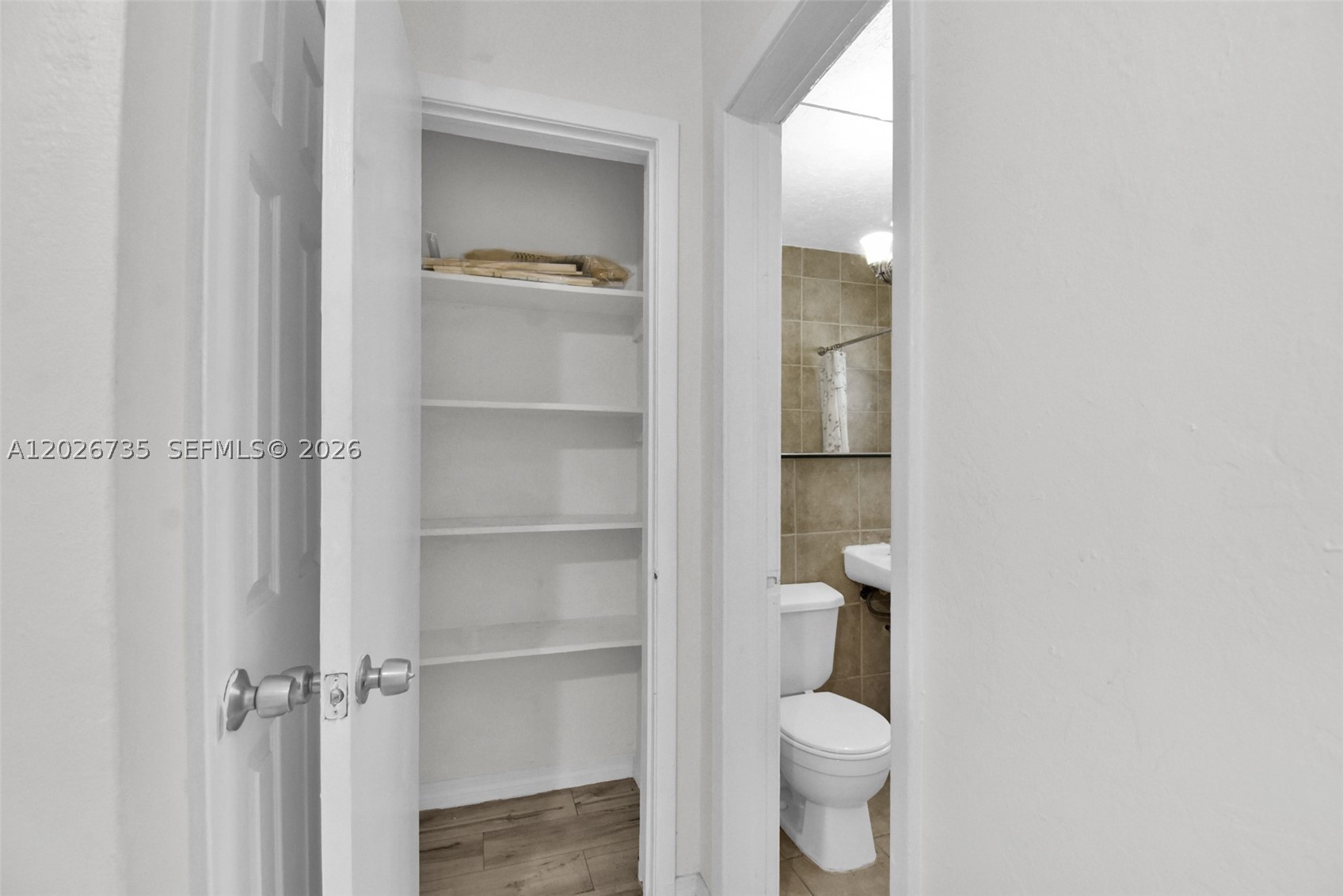 1135 Euclid Ave 202 Property Photo 16