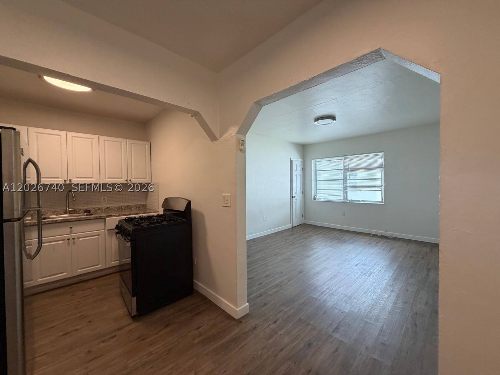 535 Sw 7th St 4 Property Photo 6