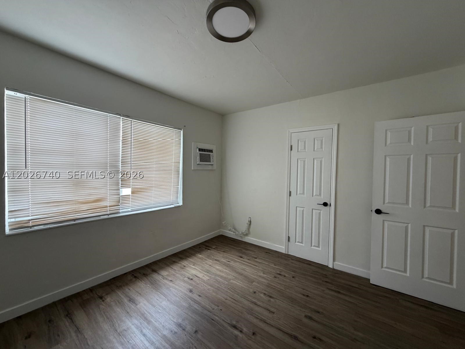 535 Sw 7th St 4 Property Photo 8