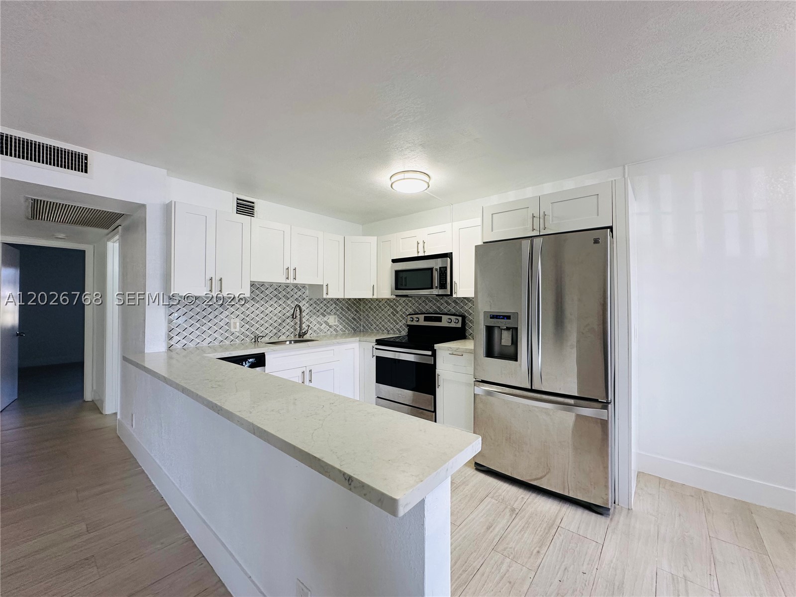 850 SW 133rd Ter 105B Property Photo 1
